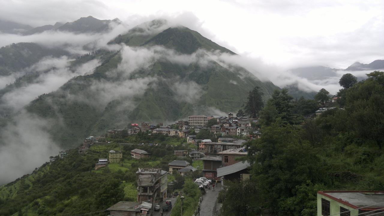 Hotel Bharmour View Brahmaur Ngoại thất bức ảnh