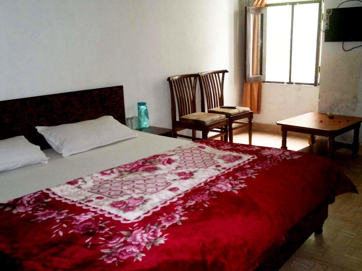 Hotel Bharmour View Brahmaur Phòng bức ảnh